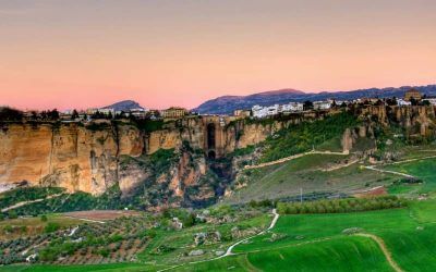 Apartamentos baratos en Ronda Málaga ¡desde SÓLO 50€ varias personas!