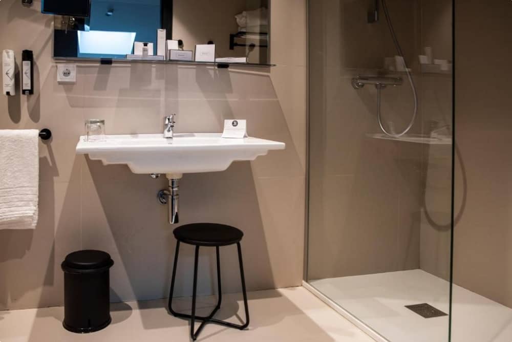 Aseos Soho Boutique Hotel 4 estrellas Santander Aseos Soho Boutique Hotel 4 estrellas Santander