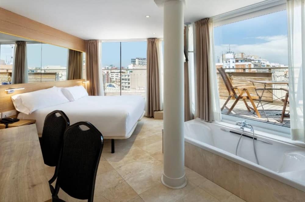 B&B Tarragona Centro Urbis a 1 kilómetro playa de los Milagros desde 49€ B&B Tarragona Centro Urbis a 1 kilómetro playa de los Milagros desde 49€