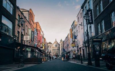 Dublín escapada vuelos y hotel de Barcelona 4 días ¡desde 620€! un..