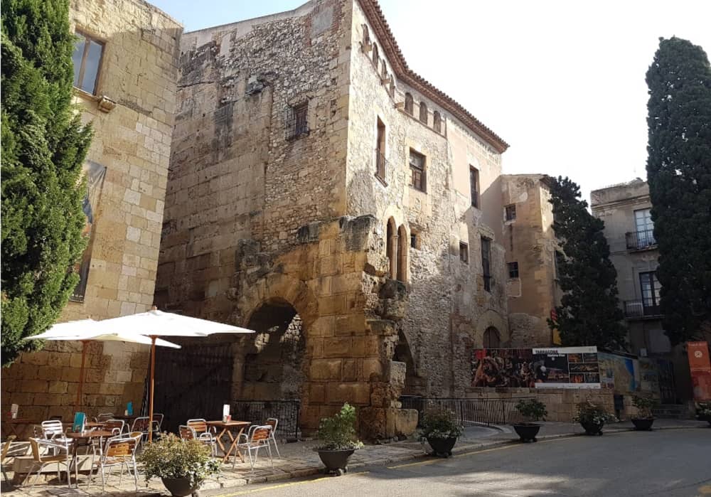 Ofertas para dormir en Tarragona capital barato cerca de la playa Ofertas para dormir en Tarragona capital barato cerca de la playa