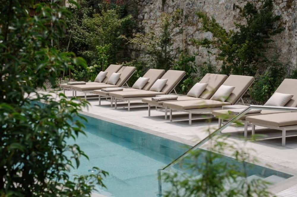 Piscina exterior Rhin Garden Hotel Piscina exterior Rhin Garden Hotel