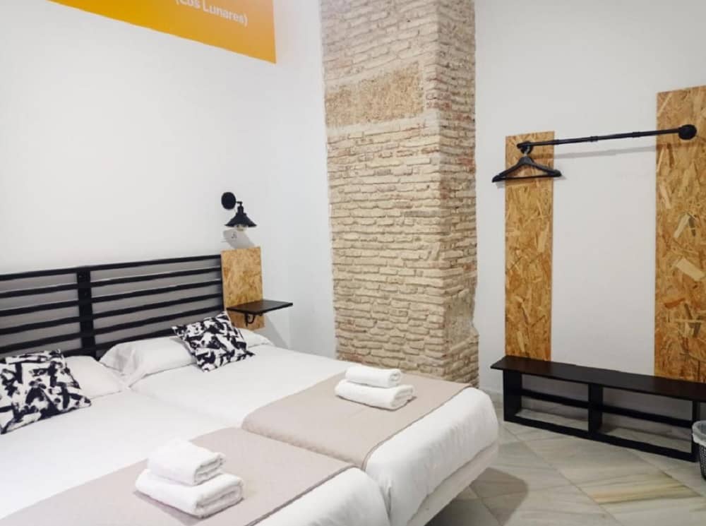 Planeta Cádiz hostel 2 estrellas Planeta Cádiz Hostel desde 21 euros noche