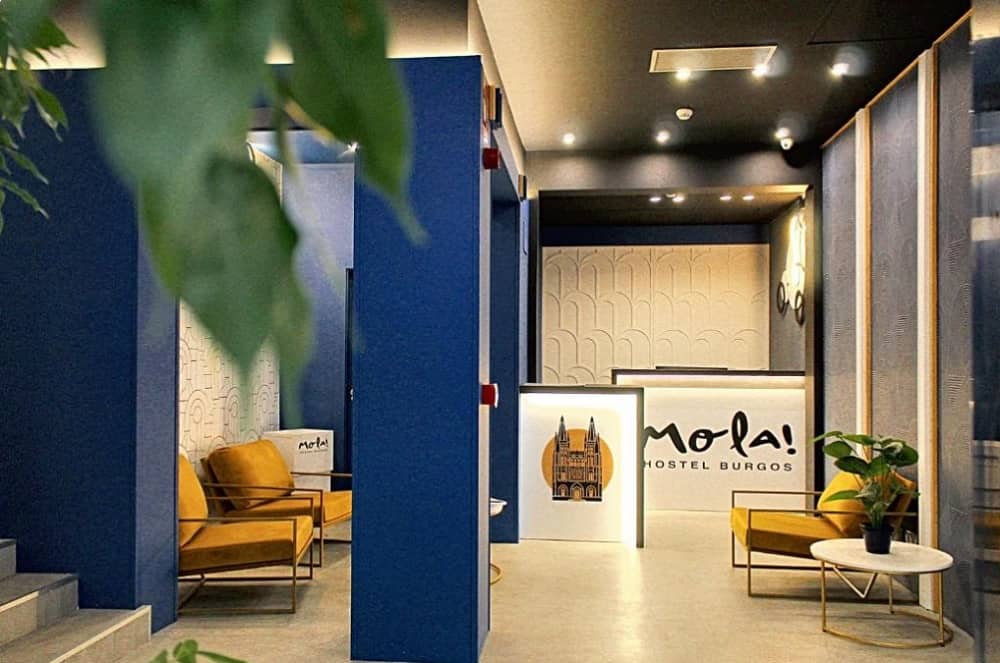 Recepción Mola Hostel en Burgos capital Recepción Mola Hostel en Burgos capital