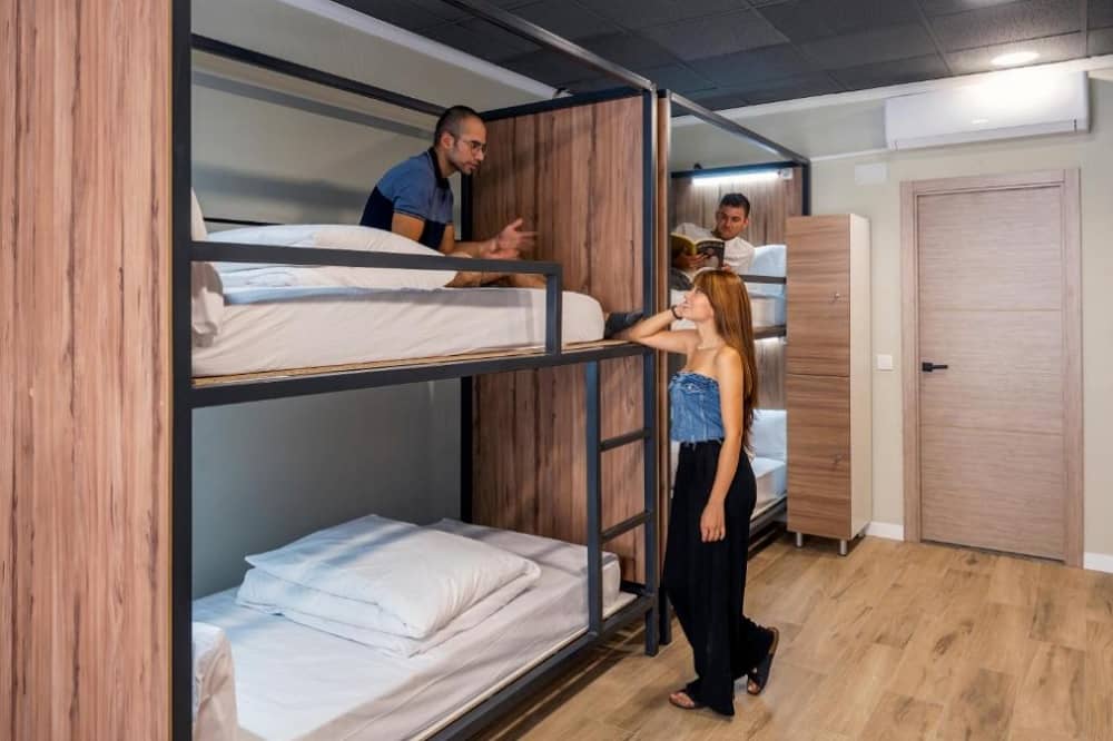 SOM hostel Valencia noche desde 15 euros persona