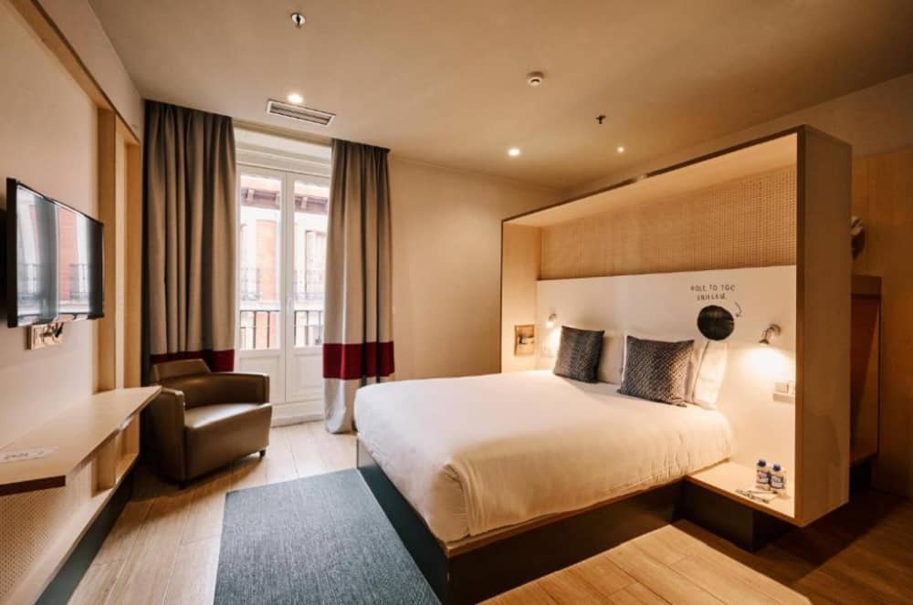 Toc Hostel Madrid a 900 metros de Gran Vía desde 19 euros Toc Hostel Madrid a 900 metros de Gran Vía desde 19 euros
